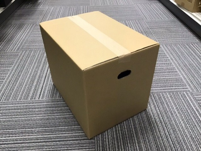 持ち手付き重量用段ボール